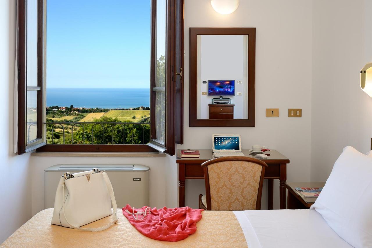 Hotel Bel Sit سينِغاليا المظهر الخارجي الصورة