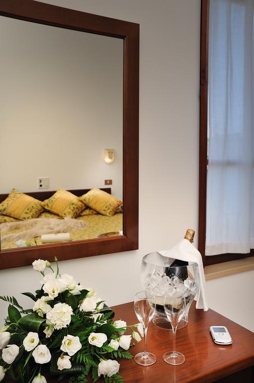Hotel Bel Sit سينِغاليا المظهر الخارجي الصورة