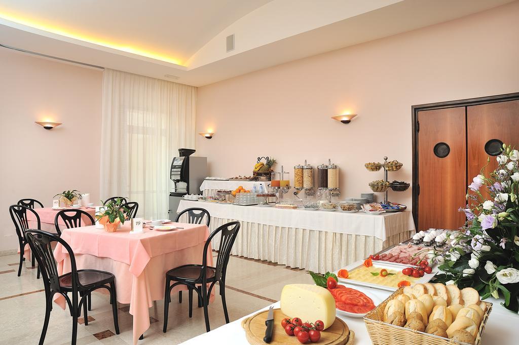Hotel Bel Sit سينِغاليا المظهر الخارجي الصورة