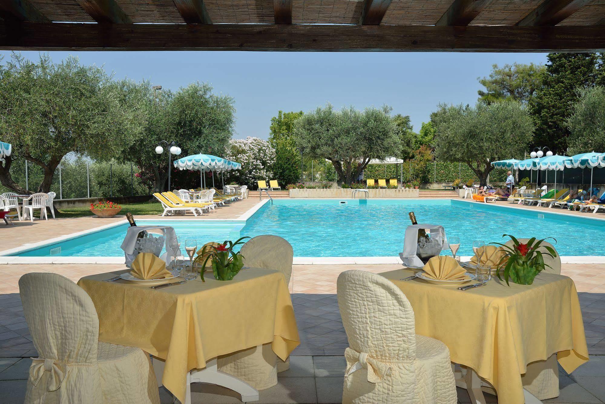 Hotel Bel Sit سينِغاليا المظهر الخارجي الصورة