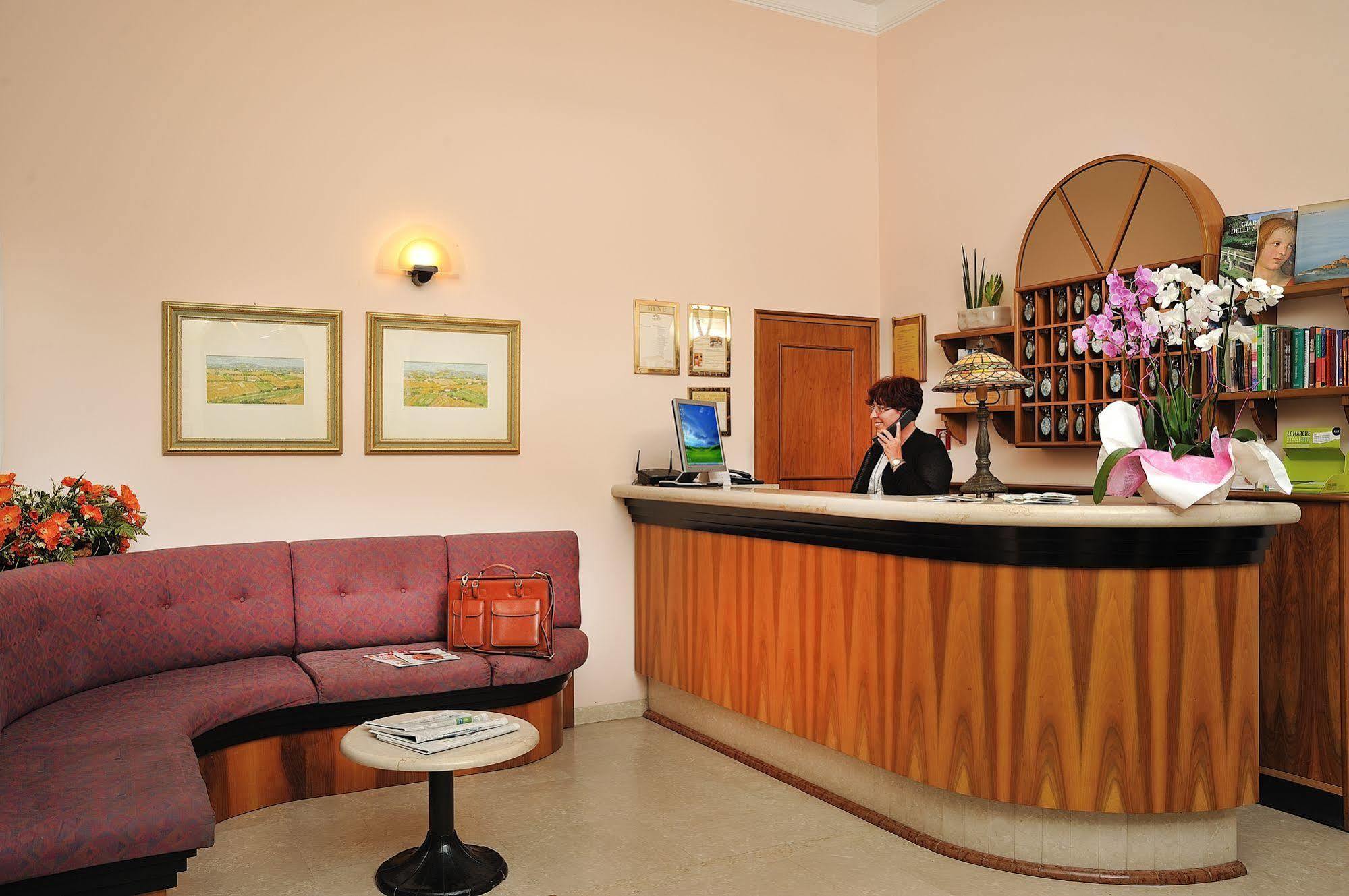 Hotel Bel Sit سينِغاليا المظهر الخارجي الصورة